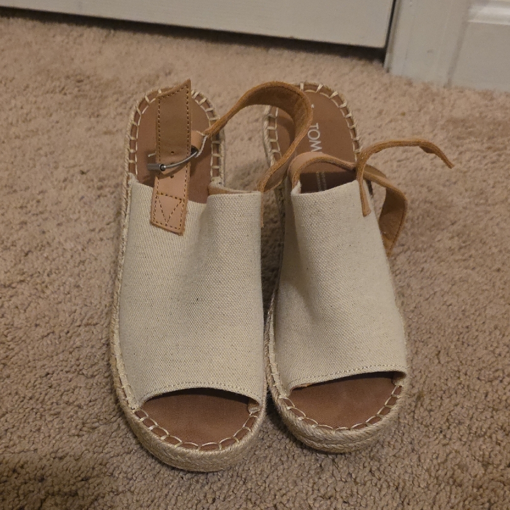 TOMS Women's Tan Espadrille Sandals - Picture 2 of 6